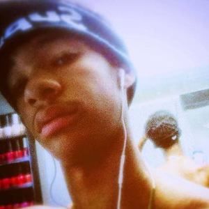 Meet your Posher, Devin